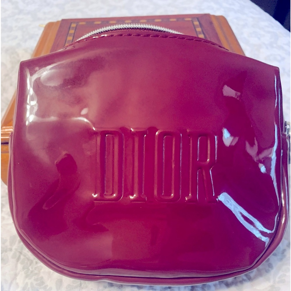 Cute cosmetics bag never used says Dior